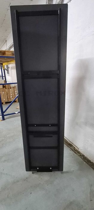 Estrutura de inox com espelho