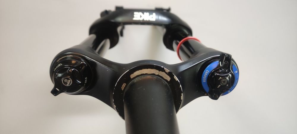 Вилка ROCK SHOX Pike RCT3 Dual Position AIR 27.5" 160мм + Вісь 15х100мм; rockshox