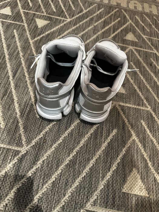 Under armour sola