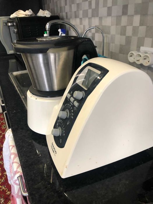 Robot de Cozinha Taurus Mycook 59+ ( tipo bimbi)