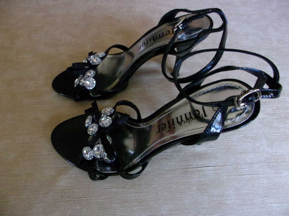 Damskie szpilki rozm. 37 czarne