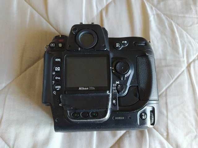 Nikon D2Hs (com defeito)