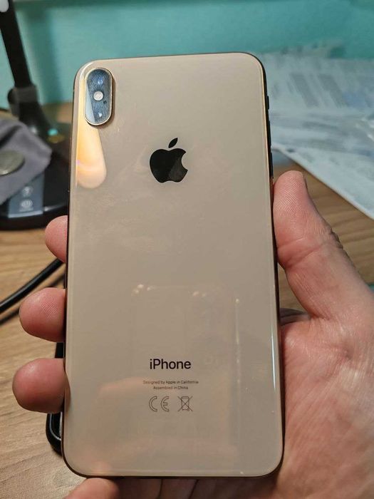 iPhone Xs max 256 GB GOLD
iPhone Xs max 256 GB GOLD