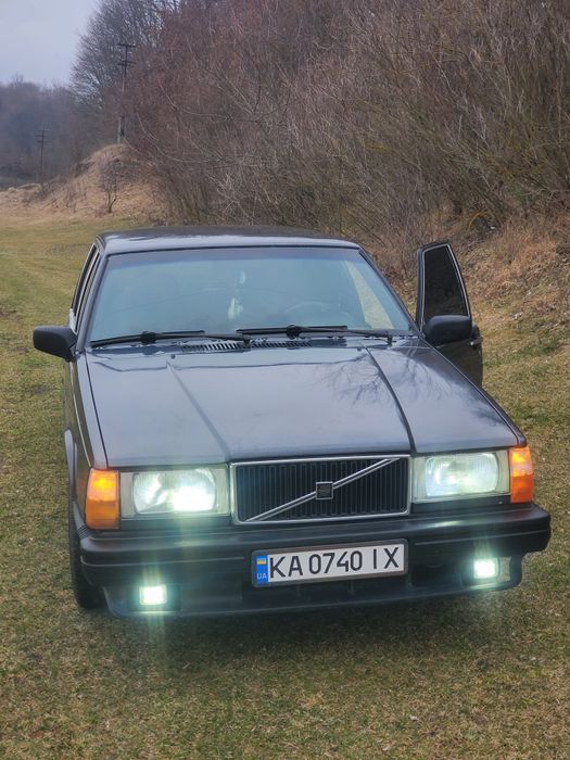 Продам Volvo 740GL