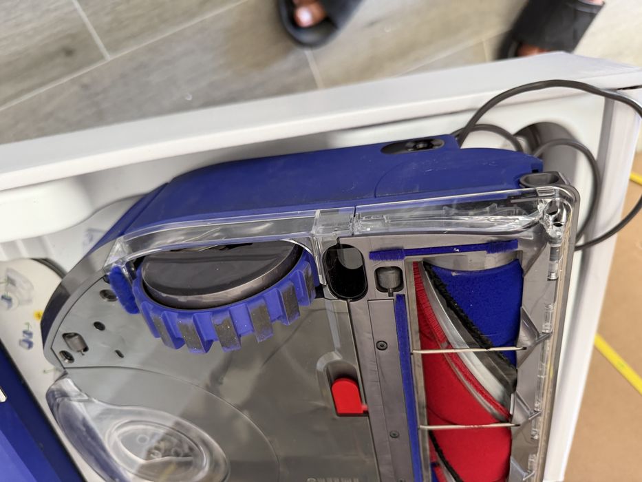 Aspirador Dyson 360 Vis Nav - usado com garantia