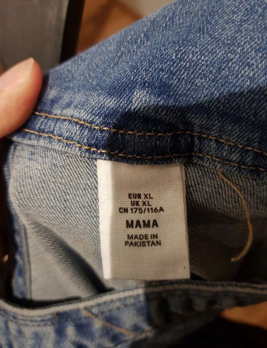 Jeansowa sukienka ogrodniczka ciążową H&M