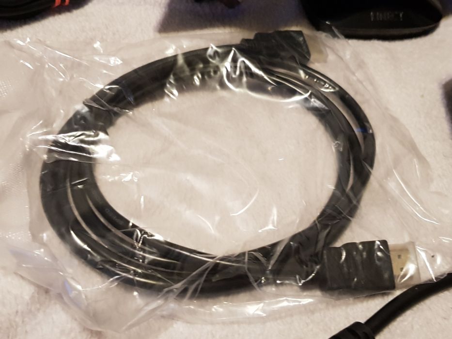 Xbox 360 s 250gb 2xpad Kinect komplet gry gratis