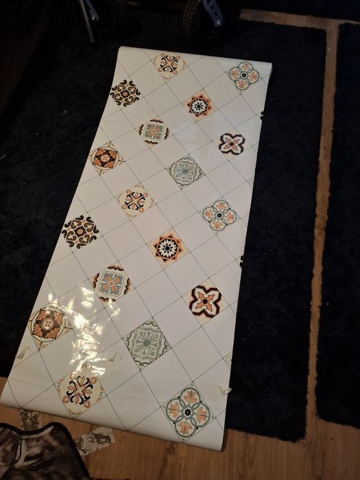 Sprzedam tapetę samoprzylepna