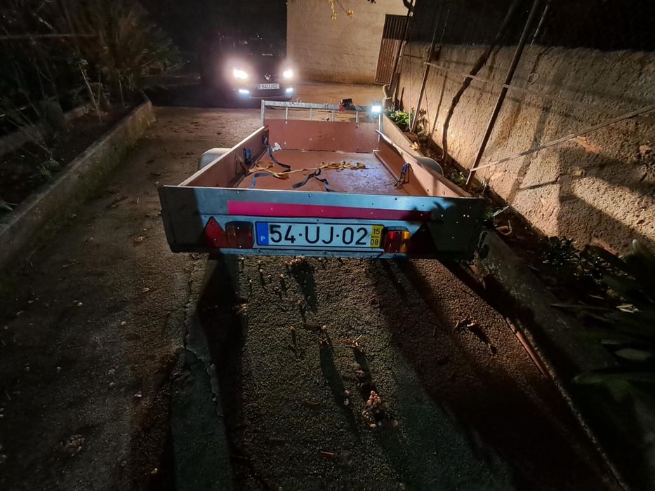 Atrelado para carro ligeiro