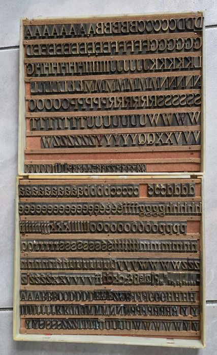 Czcionka introligatorska, zabytkowa Firmy OTTO KAESTNER z Krefeld