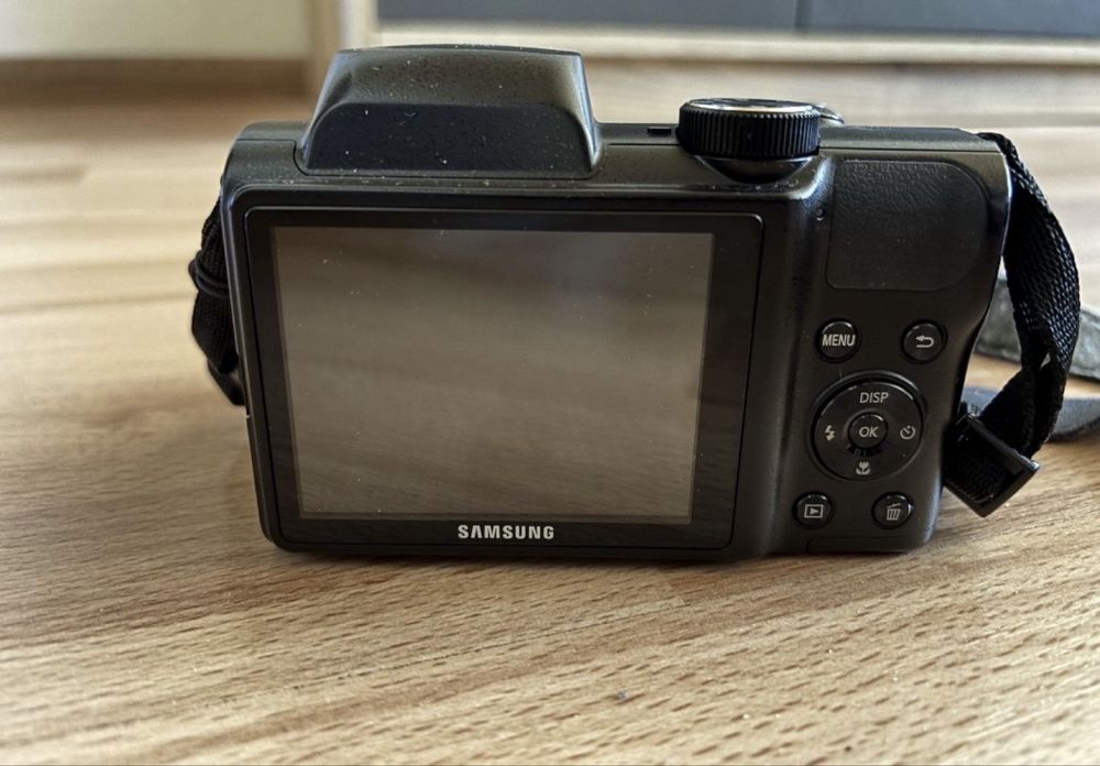 Фотоапарат Samsung wb100