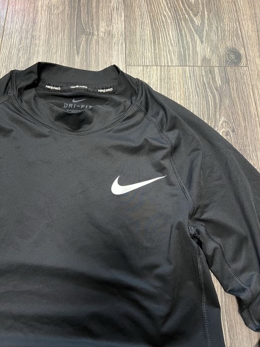 Рашград компресійна кофта Nike Pro