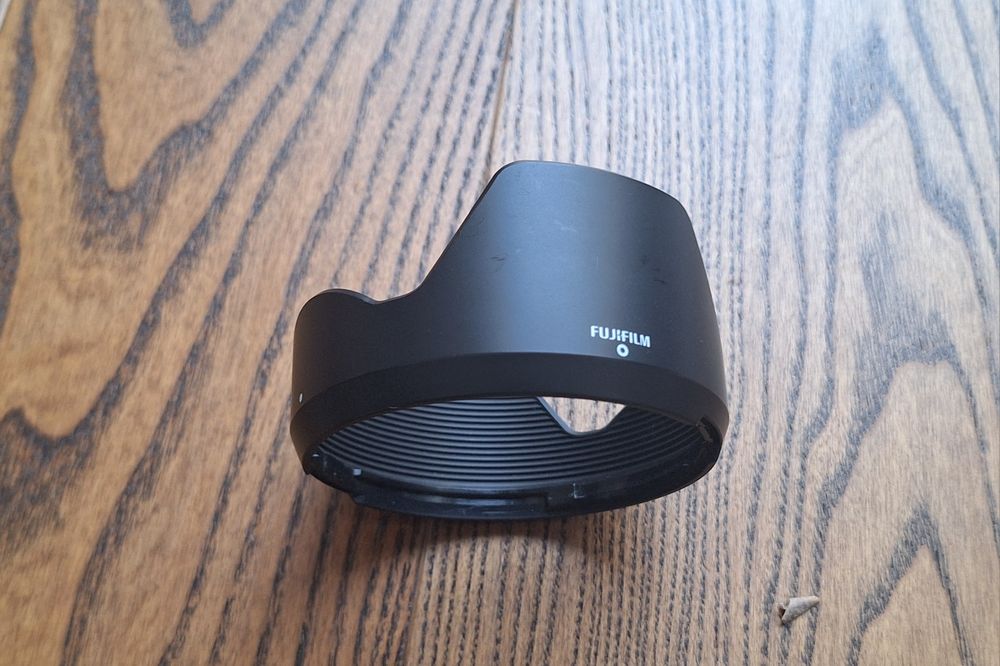 Fujifilm XF16mm f1.4 WR osłona przeciwsloneczna