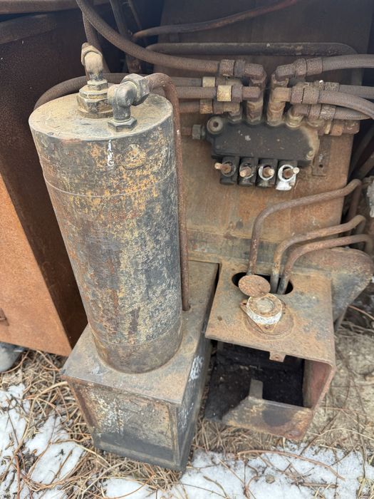 Гідравлічні циліндри опор КС-5473(КС-5473Б)