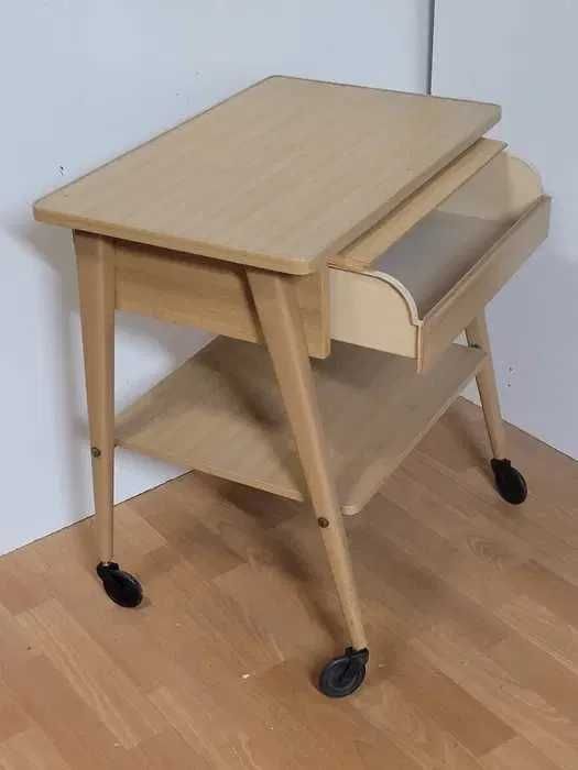 Stolik retro Vintage PRL  na kółkach