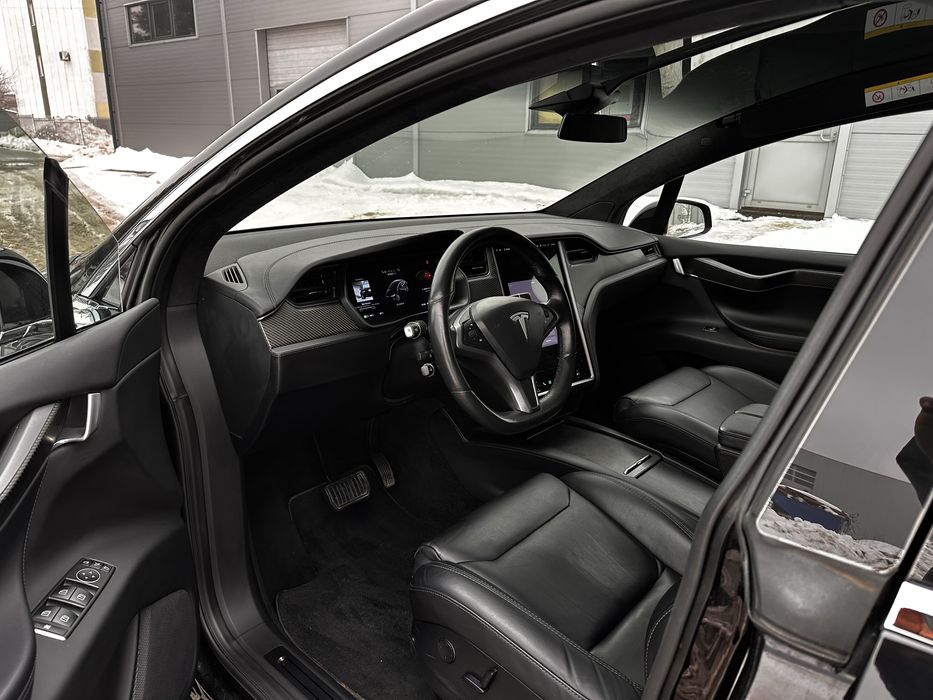 Tesla X 100D Long Rage Plus 2018 рік Європейський салон Premium