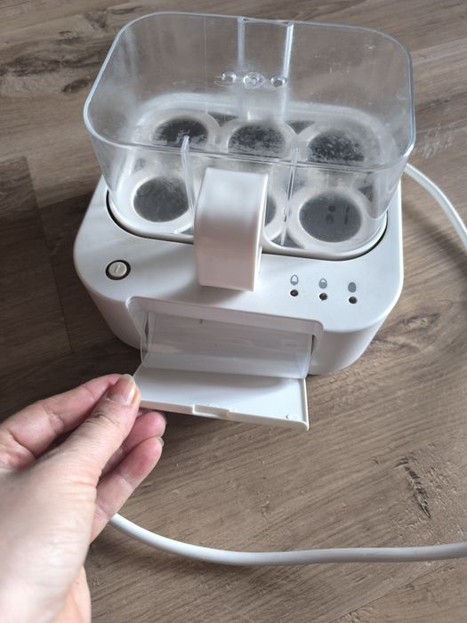 Jajowar urządzenie do gotowania jajek.