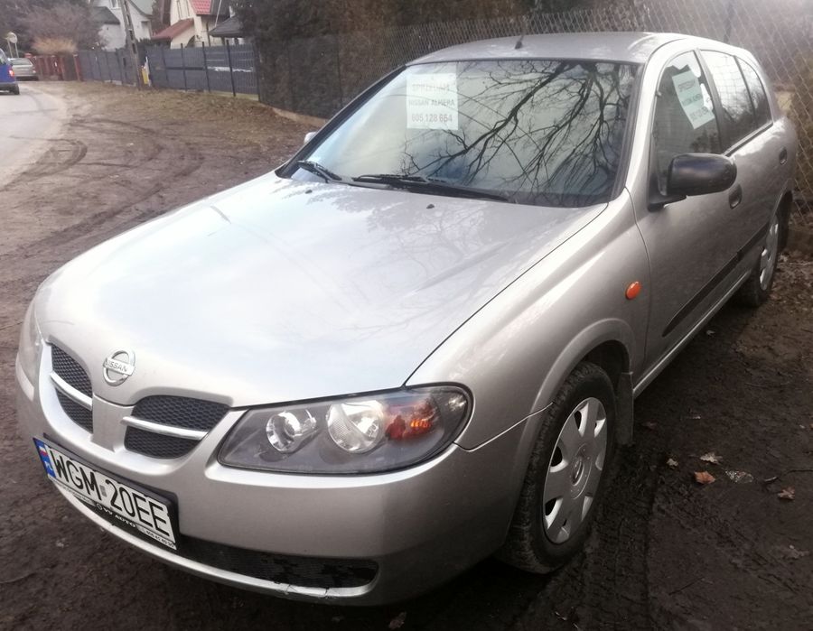 Nissan Almera 1.8