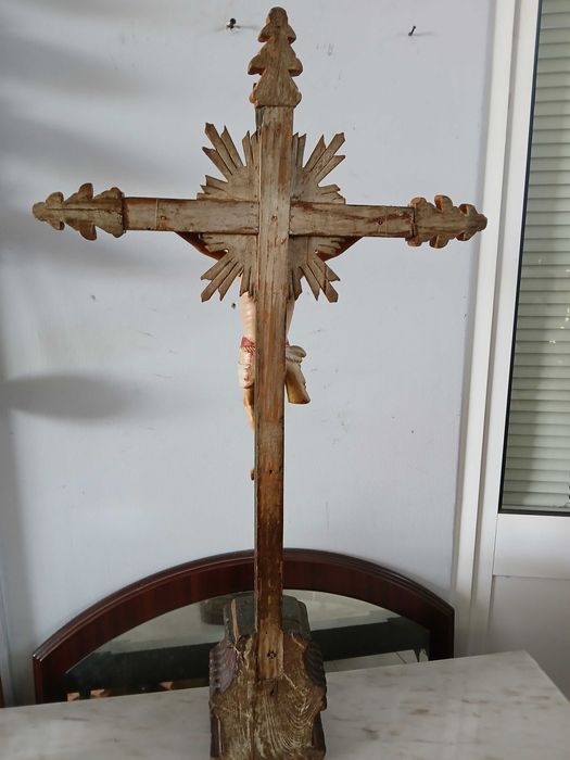 Antigo Crucifixo em madeira do inicio sec. XIX
