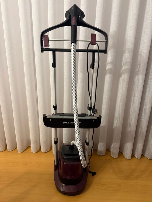 Ferro a Vapor Vertical ROWENTA