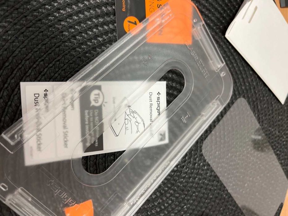 Szkło hartowane Spigen do iPhone 12 Pro/13 Pro/14  2 szt.