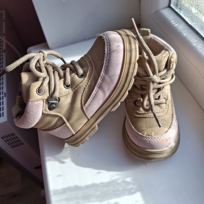 Демісезонні ботінки черевики Reserved 13.5 см 22/23