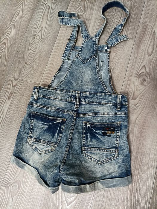 Одяг/дитячий/джинси/костюм