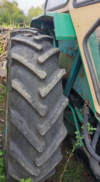 Екскаватор ЮМЗ 6