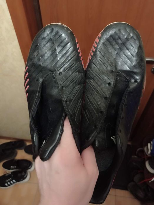 Футбольные бутсы Adidas Predator