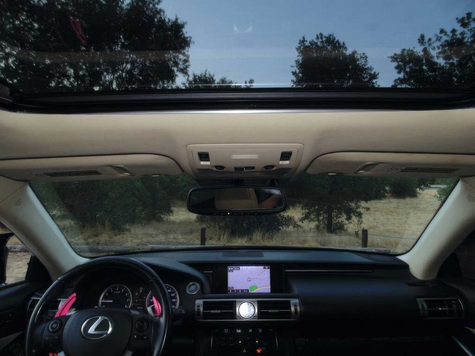 Lexus IS 250      2014