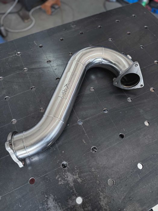 Downpipe 2,7/3,0TDI Audi A4 B8/ A5 8T / Q5 8R