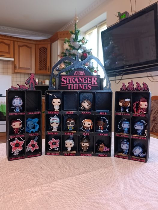 Поличка Дивні Дива для фігурок Кіндер. Stranger Things kinder joy