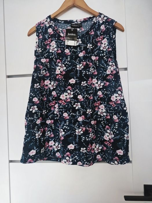 Granatowa bluzka w kwiaty Janina rozmiar 48