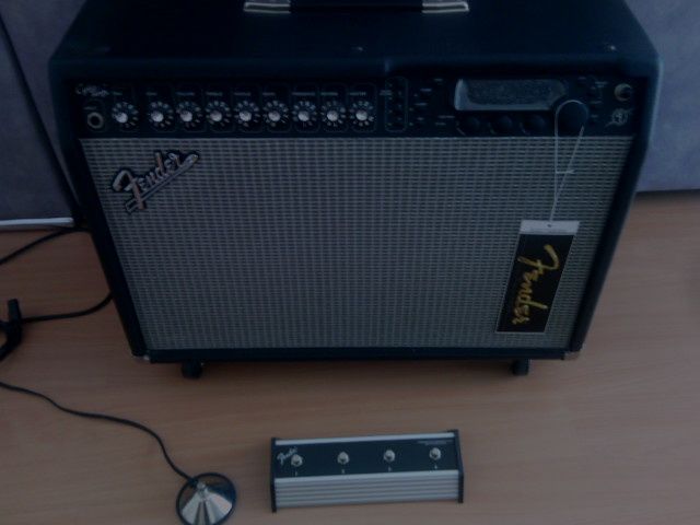 Amplificador FENDER Cyber Twin 130 watts - Novo.