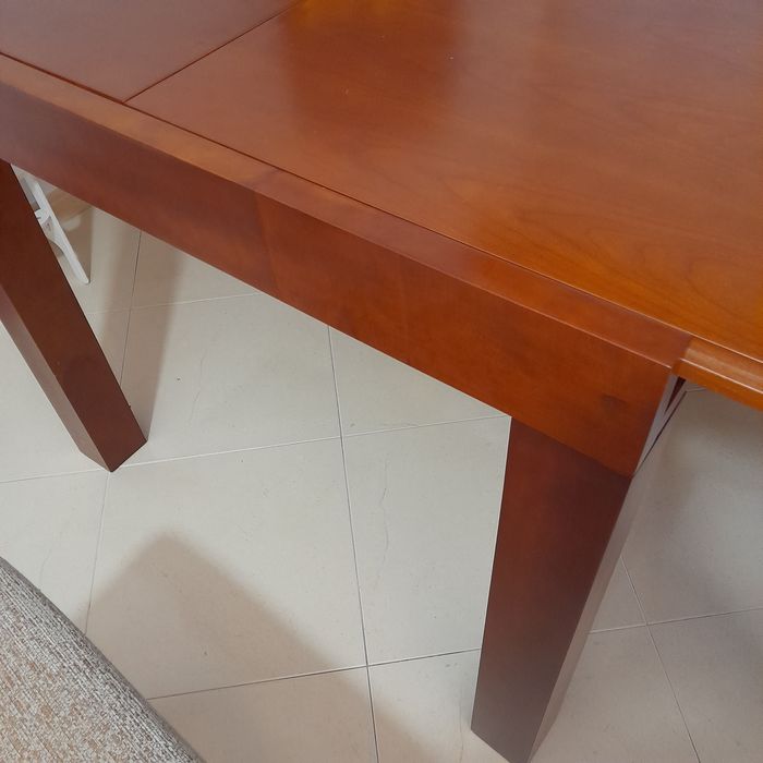 Mesa de Sala, extensível, madeira de  cerejeira maciça