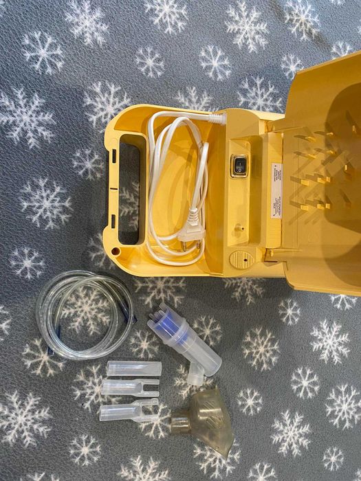 Inhalator Kompresorowy , tłokowy