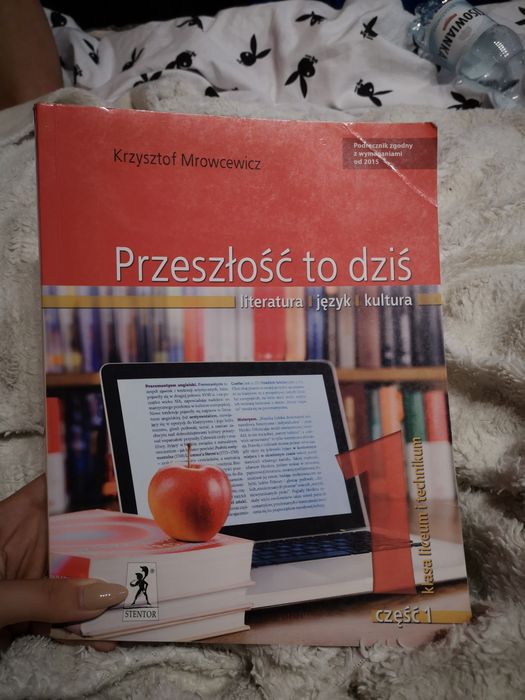 Książka 'Przeszłość to dziś' część 1