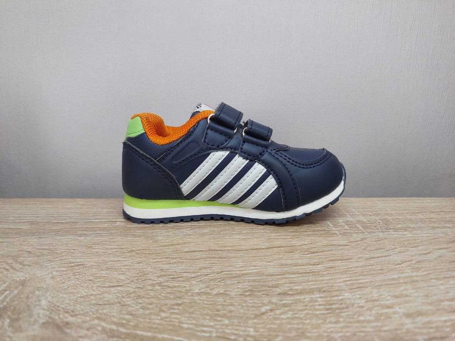 Уцінка! Кросівки для хлопчика (розміри 21 - 13.5 см; 23й - 14.5 см))