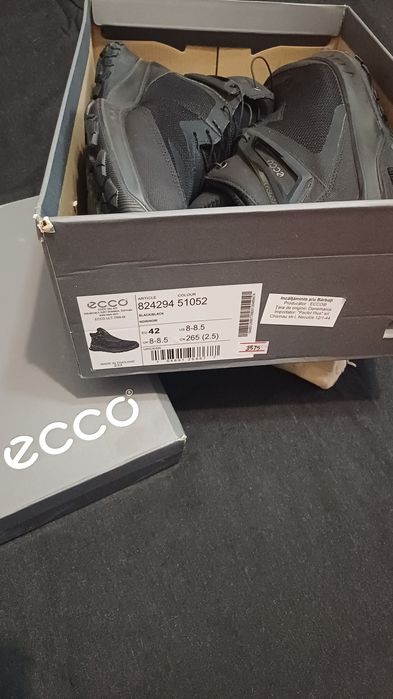 Ботінки  Кросівки ECCO  ULT-TRN Waterproof Michelin -43 розмір