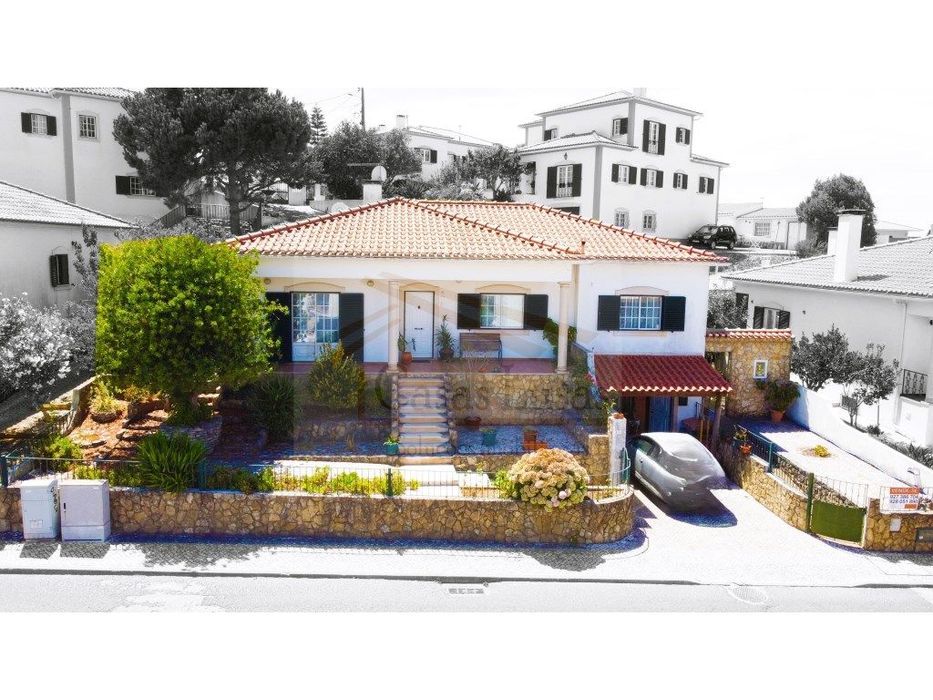 T3 Detached House in the Center of Cadaval – Premium Location!