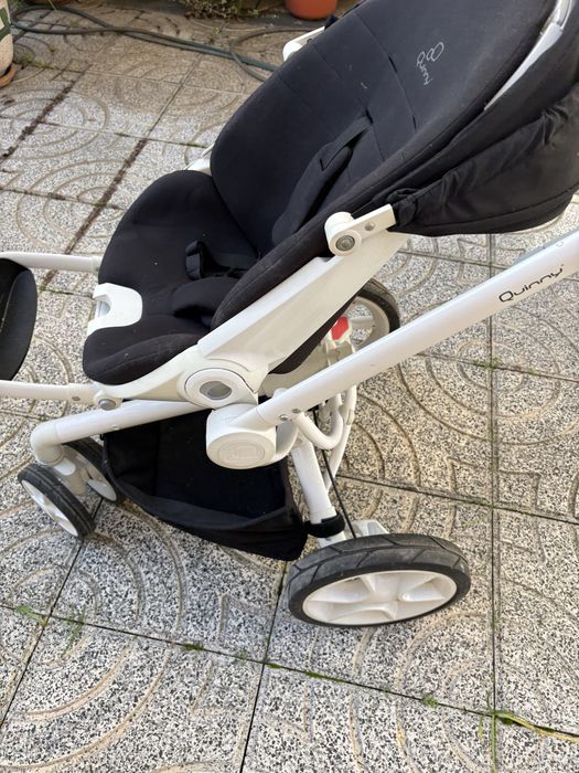 Carrinho de bebé Quinny Moodd usado em bom estado