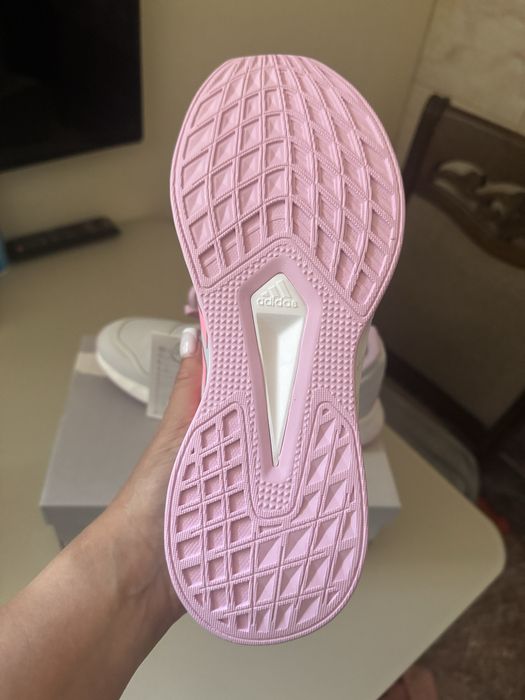 Жіночі літні кросівки Adidas оригінал р 39 25 см устілка