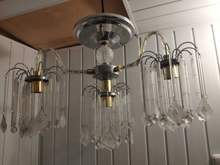 Люстра на потолок