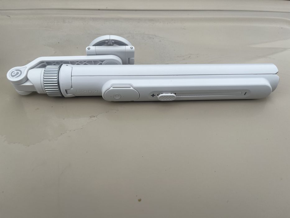 Новий штатив-селфі палиця Ulanzi TT88 Overhead Selfie Stick Tripod