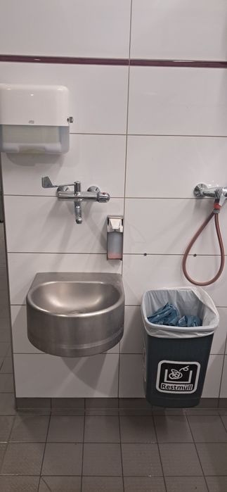 Zlew higieniczny nierdzewny