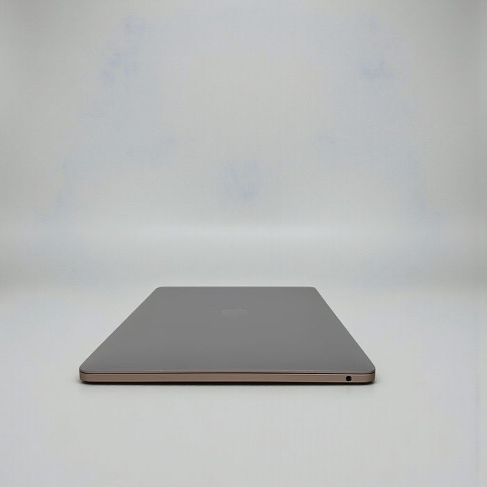 MacBook Pro 2022 (M2/8gb/256ssd) Гарантія. 27542SV