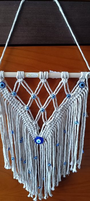 Várias peças em macramé