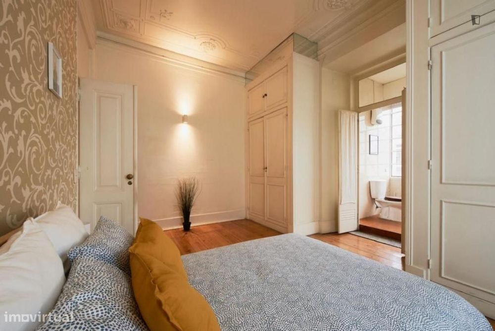 Quarto - localizado em Campo de Ourique Lisbon