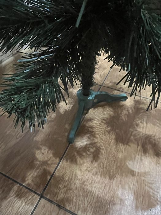 Елка искусственная