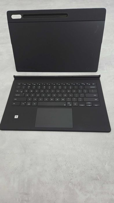 Tablet Samsung S8 ultra 128Gb wraz z klawiaturą keyboard